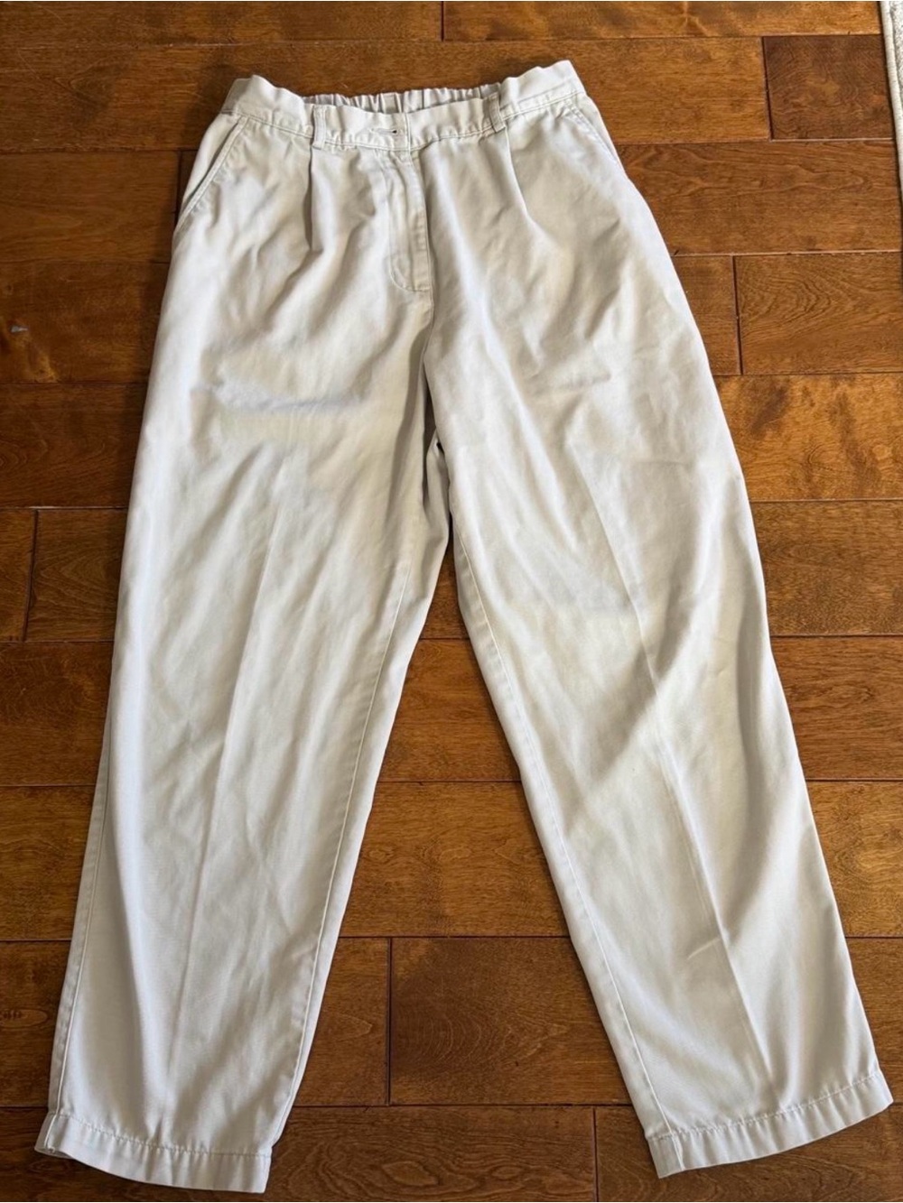 L.L. Bean Women’s Casual Elastic Waist Chino Pants size 8P- Light Beige